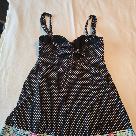 Coco Reef One Piece Black White Polka Dot Flower Trim Swim Dress Suit Size 32 34 - Picture 11 of 16